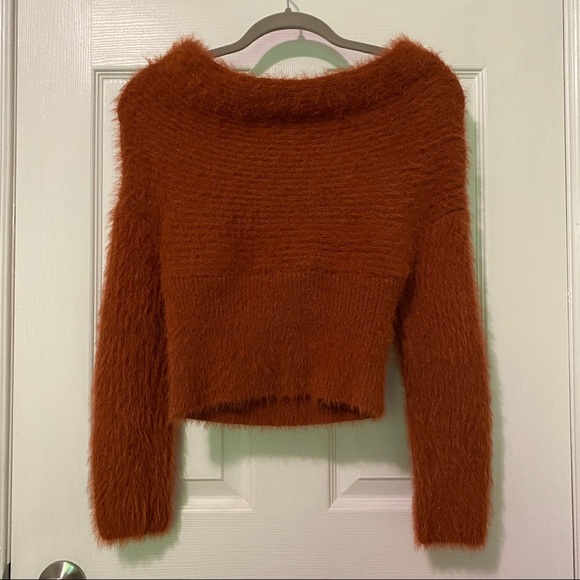 Knitted Off-the-Shoulder Sweater - Picture 2 of 3